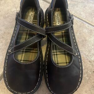 Girls size 2.5  Kids Brown Mary Jane Shoes. Worn 2x. Cute